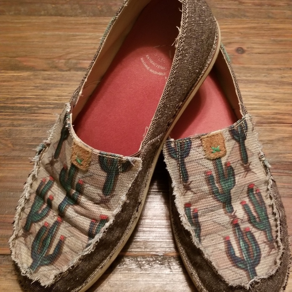 Twisted x cactus print